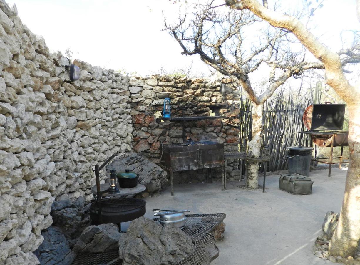 Etosha Village Campsite Okaukuejo Luaran gambar